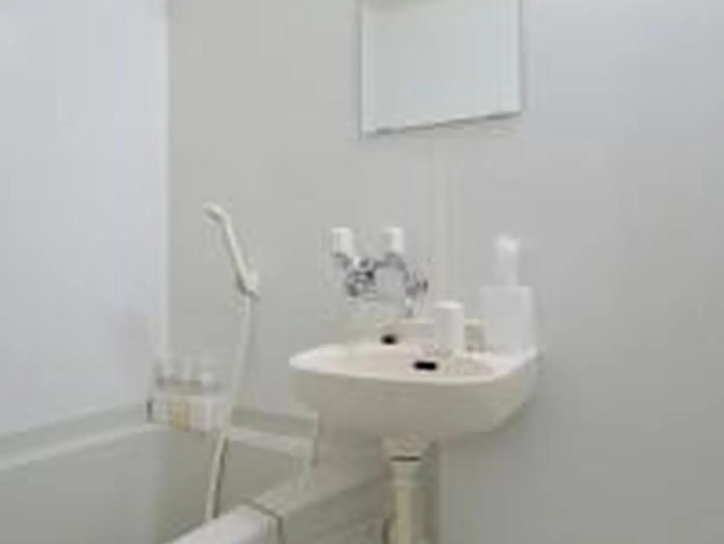 コンフィデンスロン1005 Apartment Osaka Japan